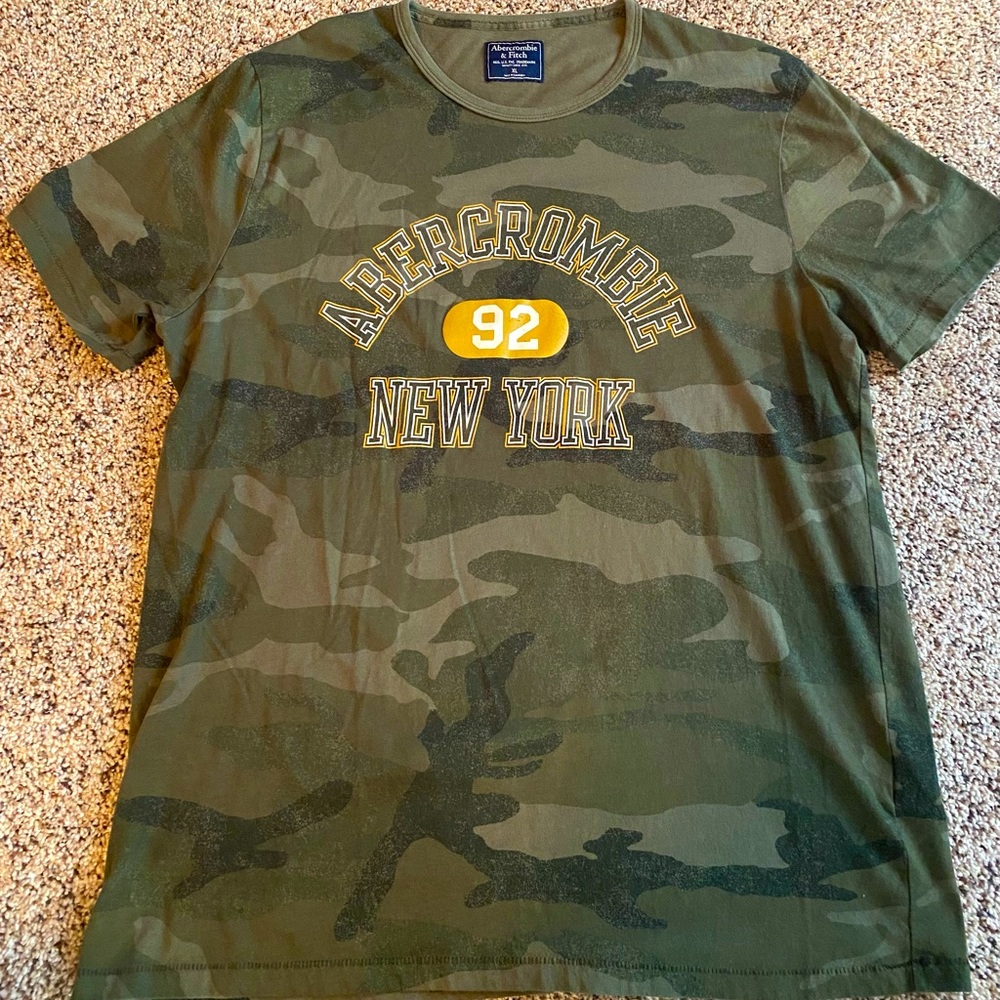 Mens EUC Abercrombie & Fitch shirt!
